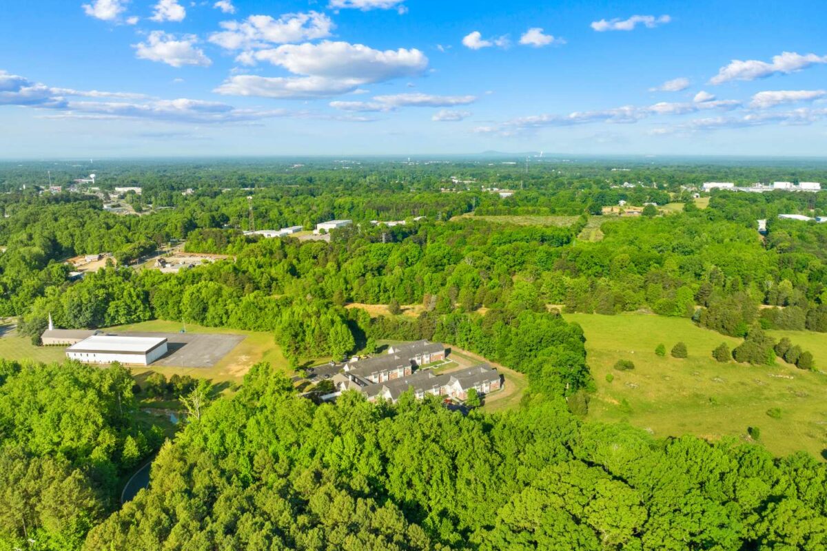 Curlin Commons, Garden-style apartment building North Carolina, Market-rate multifamily housing North Carolina