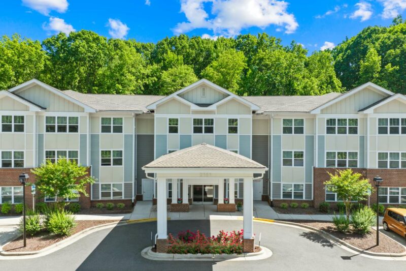 Glenwood Gardens, Garden-style apartment building North Carolina, Urban infill affordable housing Charlotte NC